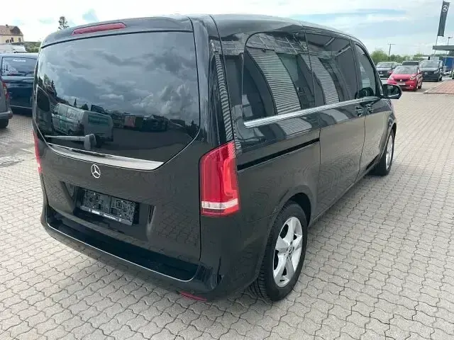 Gebraucht Mercedes V220 Avantgarde 2018 Schwarz Van / Kleinbus