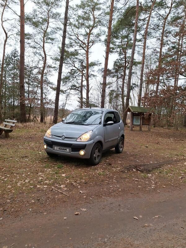 Silber Gebraucht 2009 Aixam Crossline | 4.600 € - Bild 1/4