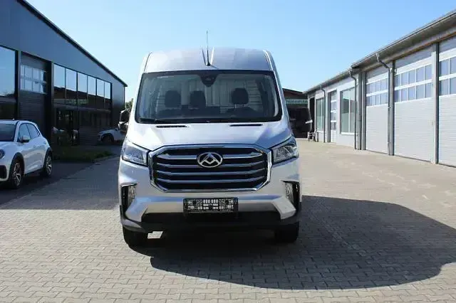 Gebraucht Maxus V90 148 PS (108 kW) 2024 Silber Van