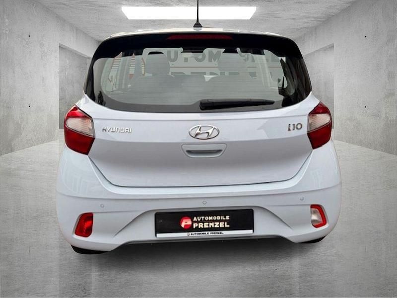 Gebraucht Hyundai i10 Trend 67 PS (49 kW) 2020 Blau Kleinwagen