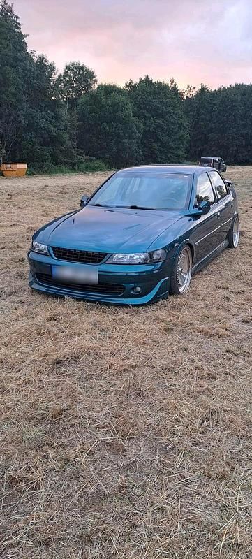 Gebraucht Opel Vectra 387 PS (284 kW) 2000 Blau Limousine