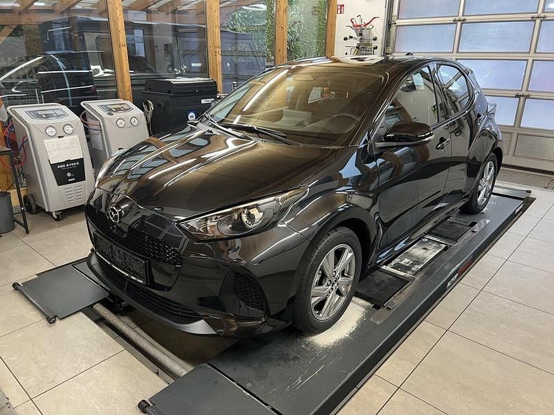 Neu Mazda 2 Exclusive-Line 116 PS (85 kW) 2025 Schwarz Kleinwagen