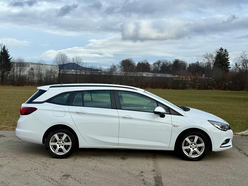 Gebraucht Opel Astra 95 PS (69 kW) 2016 Weiß Kombi