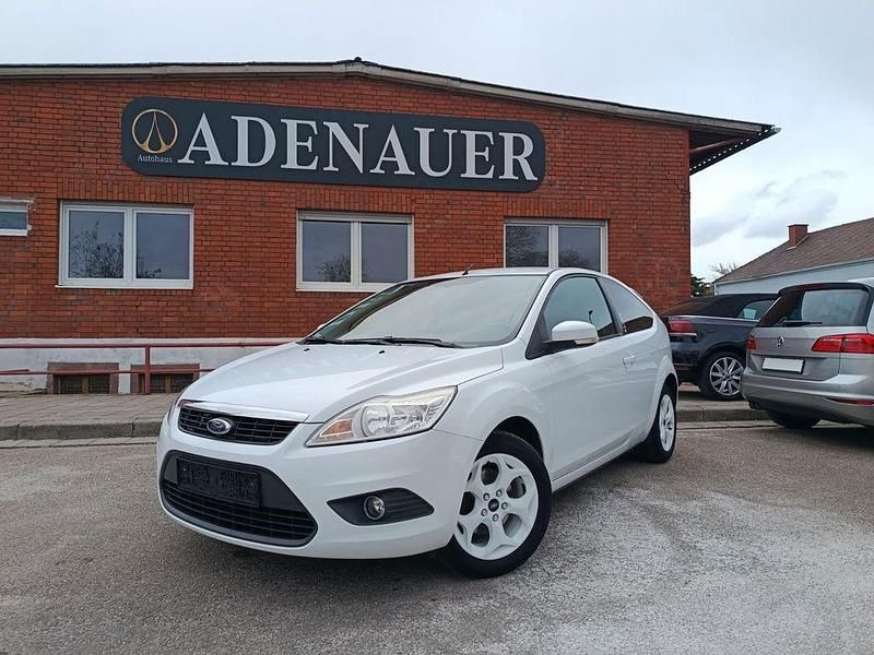 Gebraucht Ford Focus Viva 101 PS (74 kW) 2010 Weiß Limousine