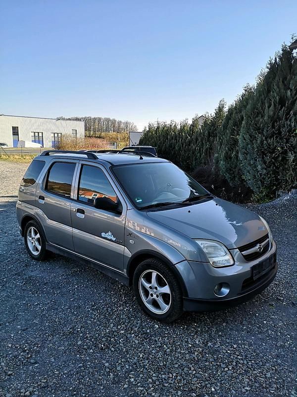Gebraucht Suzuki Ignis 94 PS (69 kW) 2006 Silber Kleinwagen