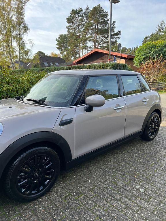 Gebraucht Mini ONE 102 PS (75 kW) 2022 Beige Kleinwagen