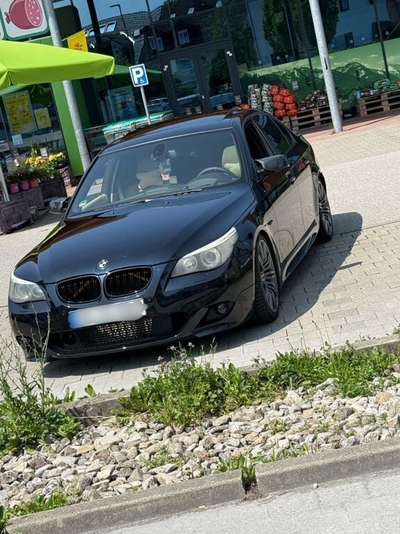 Schwarz Gebraucht 2006 BMW 535 M Sport Limousine | 13.000 € (Fairer Preis) - Bild 1/4