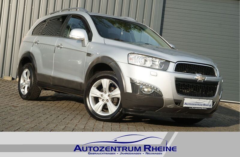 Silber Gebraucht 2012 Chevrolet Captiva LTZ SUV | 5.888 € (Fairer Preis) - Bild 1/4