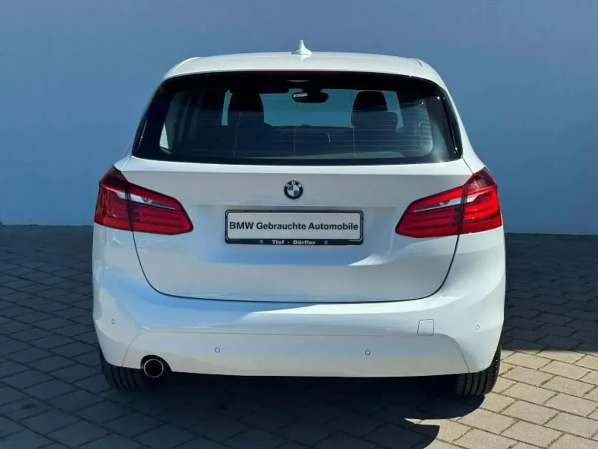 Gebraucht BMW 218 Advantage 136 PS (100 kW) 2017 Weiß Van / Kleinbus