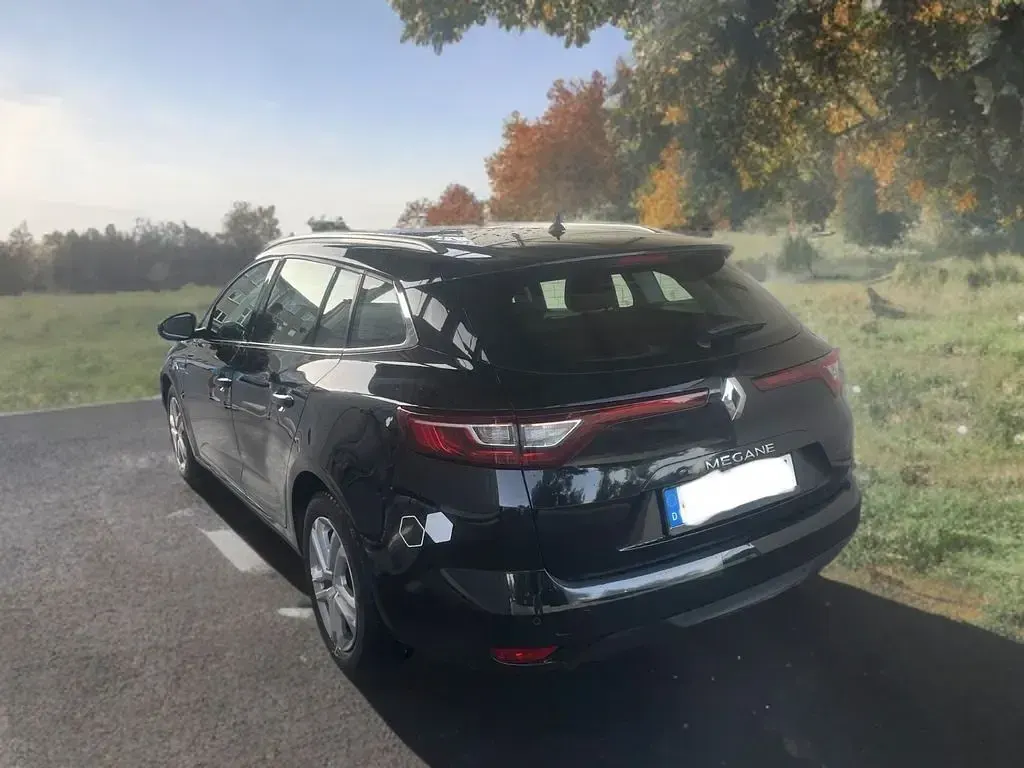 Gebraucht Renault Mégane IV LIMITED 140 PS (102 kW) 2019 Schwarz Limousine