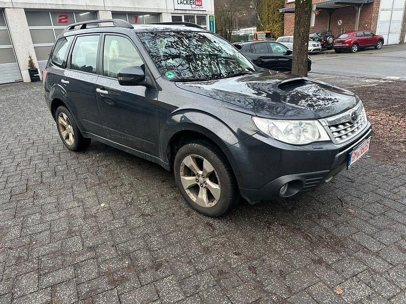 Gebraucht Subaru Forester Comfort 147 PS (108 kW) 2011 Grau SUV