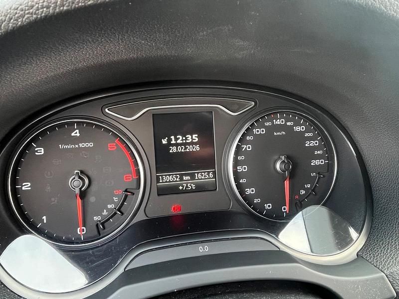 Gebraucht Audi A3 110 PS (80 kW) 2015 Grau Limousine