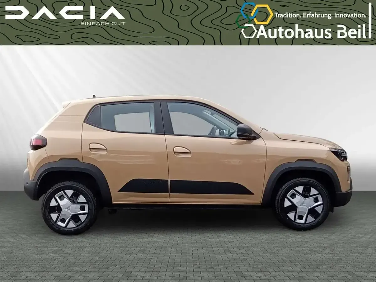 Uusi Dacia Spring 47 kW (65 HP) 2025 Peessi Viistoperä