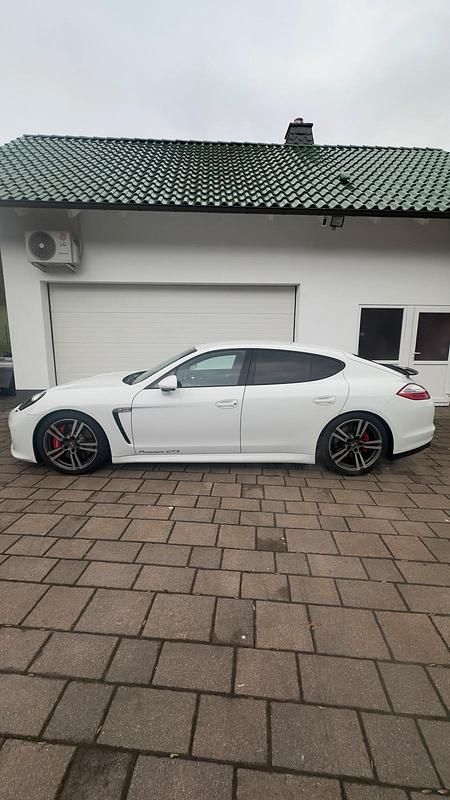 Gebraucht Porsche Panamera GTS 430 PS (316 kW) 2012 Weiß Limousine