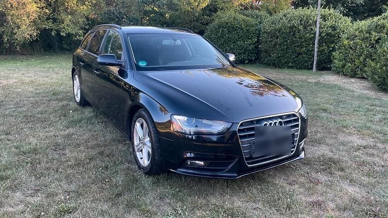 Schwarz Gebraucht 2013 Audi A4 Kombi | 10.500 € - Bild 1/4