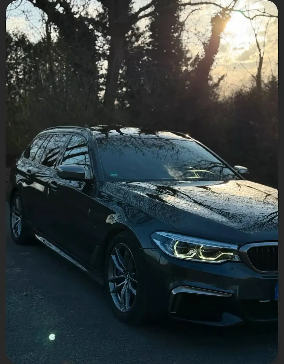 Gebraucht BMW 550 400 PS (294 kW) 2019 Grau Kombi