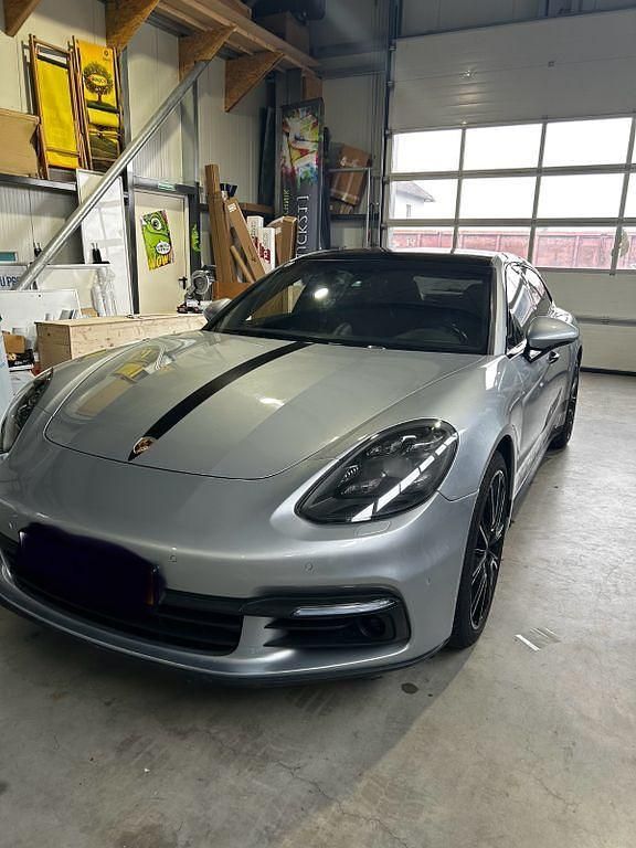 Gebraucht Porsche Panamera GTS 441 PS (324 kW) 2019 Silber Limousine