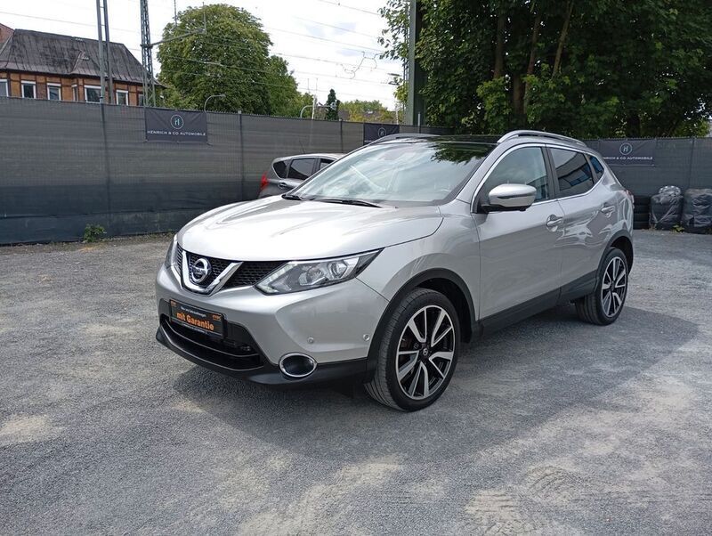 Silber Gebraucht 2014 Nissan Qashqai 360º SUV | 11.480 € (Fairer Preis) - Bild 1/4