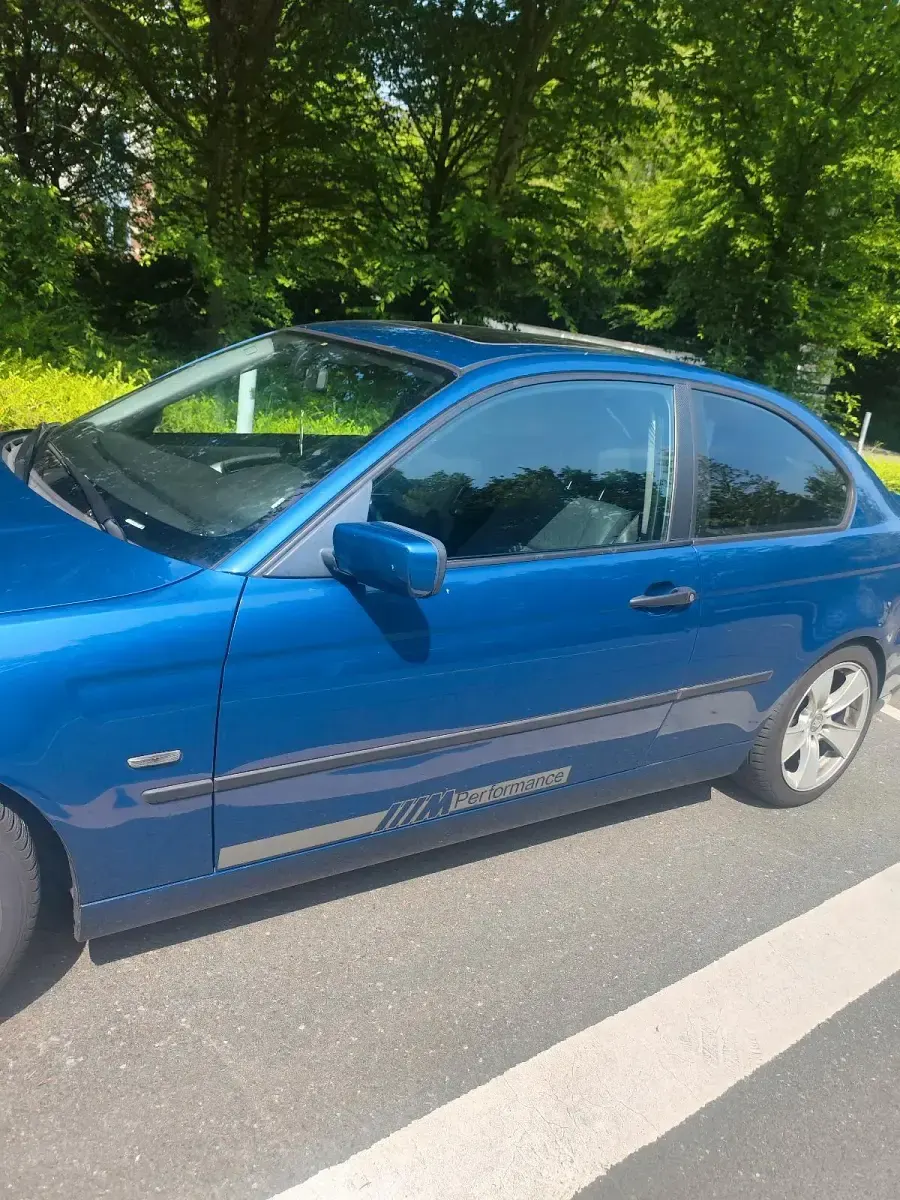 Gebraucht BMW 316 116 PS (85 kW) 2003 Blau Coupé