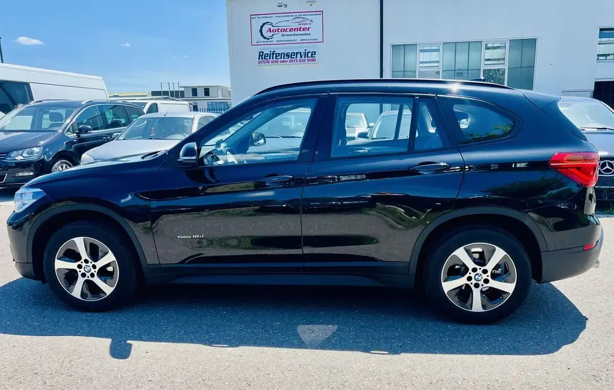 Gebraucht BMW X1 150 PS (110 kW) 2015 Black sapphire metallic SUV