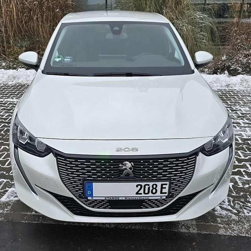 Gebraucht Peugeot 208 Allure 100 kW (136 PS) 2022 Weiß Kleinwagen