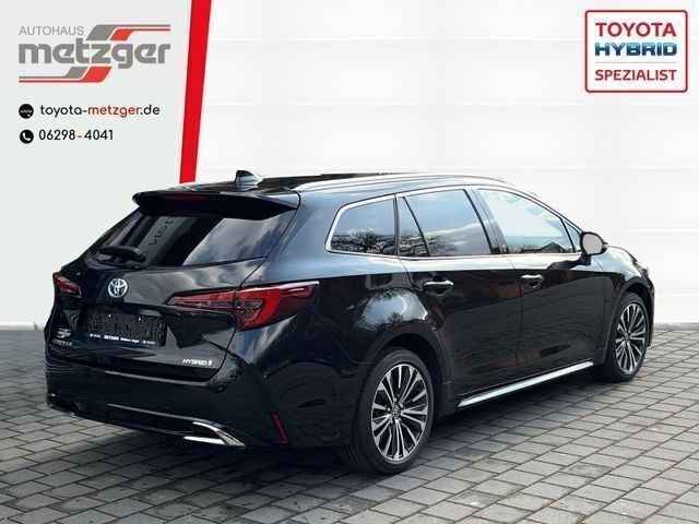 Gebraucht Toyota Corolla Team 140 PS (102 kW) 2023 Schwarz Kombi