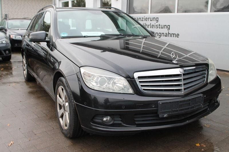 Obsidianschwarz Gebraucht 2010 Mercedes C200 Kombi | 3.444 € (Superpreis) - Bild 1/4