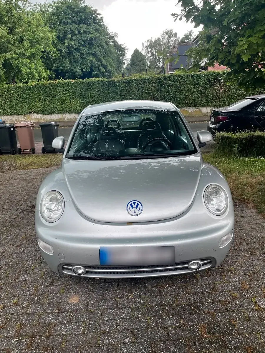 Gebraucht VW New Beetle 116 PS (85 kW) 1999 Silber Kleinwagen