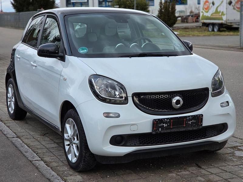 Gebraucht Smart ForFour Passion 71 PS (52 kW) 2015 Weiß Kleinwagen