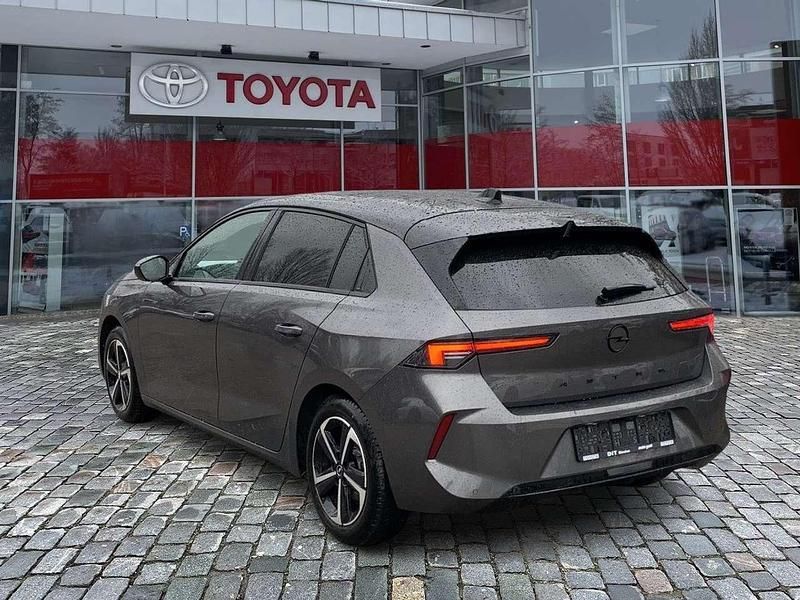 Gebraucht Opel Astra 131 PS (96 kW) 2025 Grau/typ aussenverkleidung met Limousine
