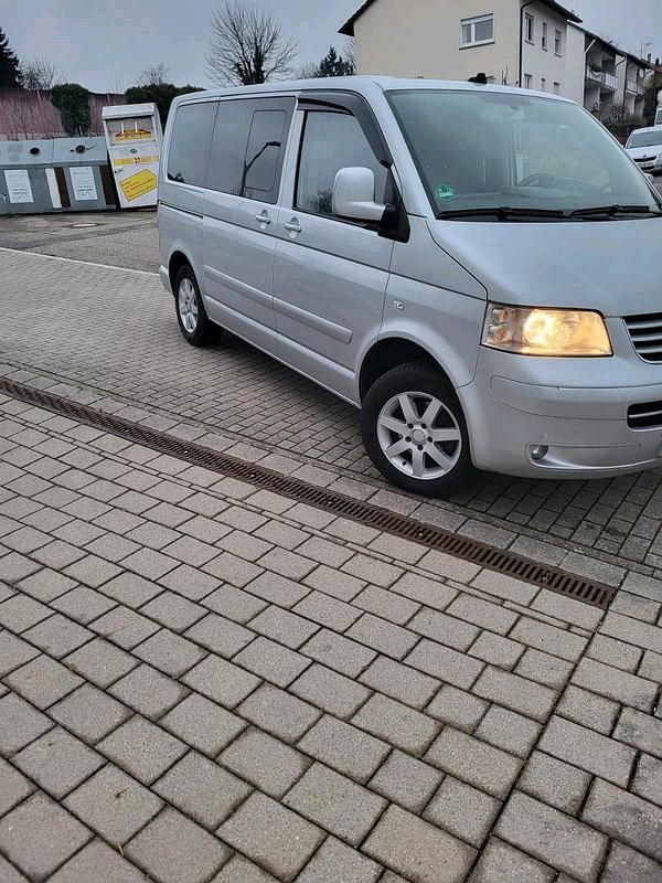 Usata VW T5 Highline 174 CV (127 kW) 2007 Argento Furgone