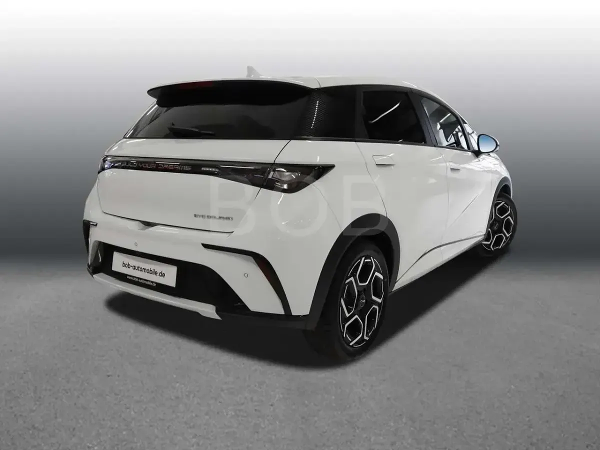 Brugt BYD Dolphin Design 150 kW (204 HK) 2025 Hvid Hatchback
