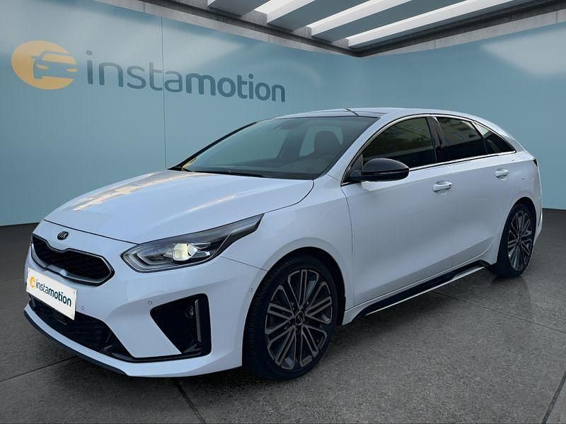 Weiß Gebraucht 2021 Kia ProCeed Kleinwagen | 26.249 € (Etwas zu teuer) - Bild 1/4