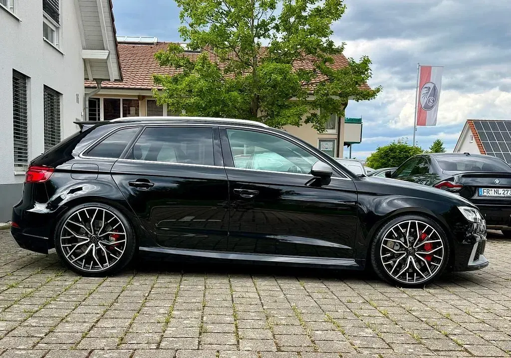 Gebraucht Audi RS3 Ambiente 470 PS (345 kW) 2017 Schwarz Limousine