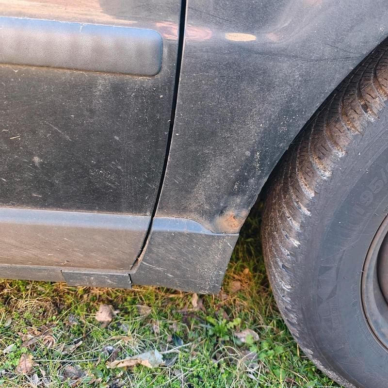 Gebraucht VW Passat 101 PS (74 kW) 1998 Schwarz Limousine