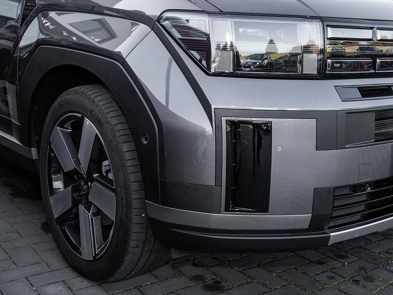 Gebraucht Hyundai Santa Fe Techniq 253 PS (186 kW) 2025 Magnetic grey SUV