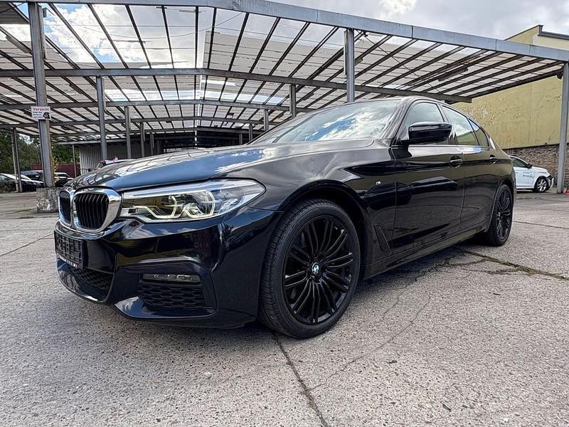 Schwarz Gebraucht 2019 BMW 530 M Sport Limousine | 28.490 € (Fairer Preis) - Bild 1/4