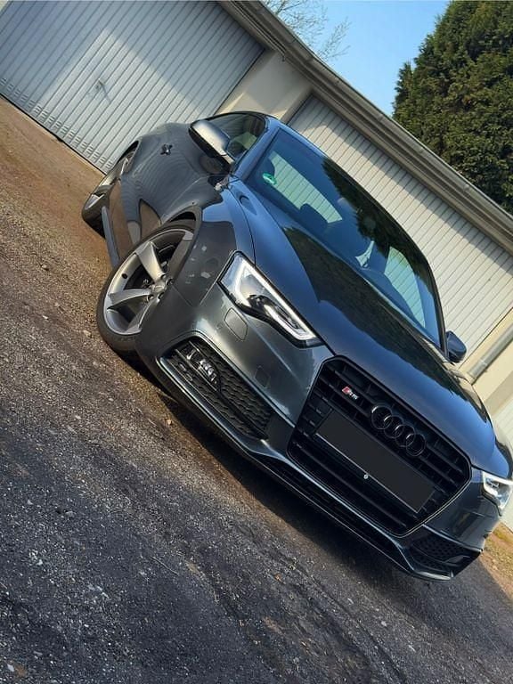 Gebraucht Audi S5 Ambiente 333 PS (244 kW) 2015 Grau Coupé