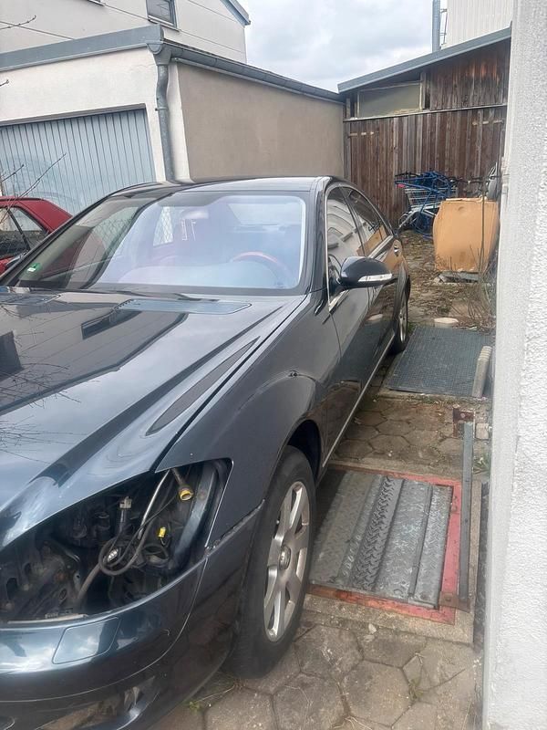 Gebraucht Mercedes S500 387 PS (284 kW) 2006 Schwarz Limousine