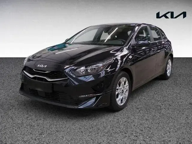 Gebraucht Kia Ceed Vision 140 PS (102 kW) 2025 Schwarz Kleinwagen