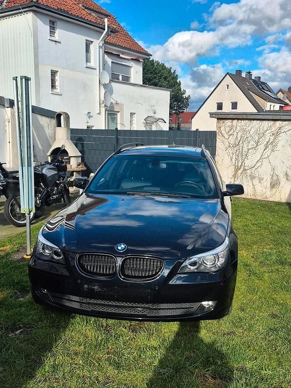 Gebraucht BMW 530 272 PS (200 kW) 2008 Schwarz Kombi