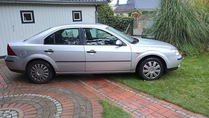 Grau Gebraucht 2001 Ford Mondeo Ambiente Limousine | 1.400 € (Fairer Preis) - Bild 1/4