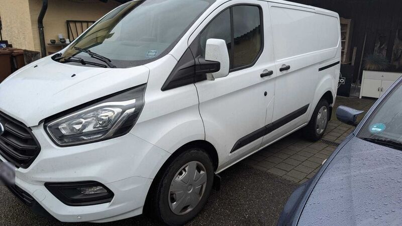 Weiß Gebraucht 2018 Ford Transit Custom ST Kombi | 17.000 € (Superpreis) - Bild 1/4