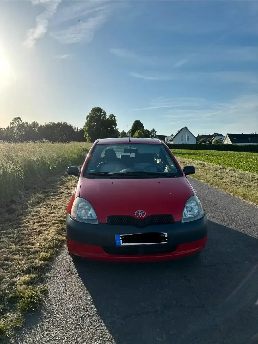 Gebraucht Toyota Yaris 68 PS (50 kW) 2002 Rot Kleinwagen
