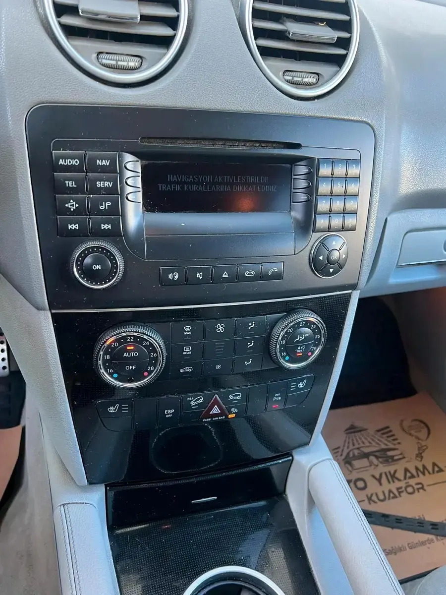 Gebraucht Mercedes ML280 190 PS (139 kW) 2007 Schwarz SUV