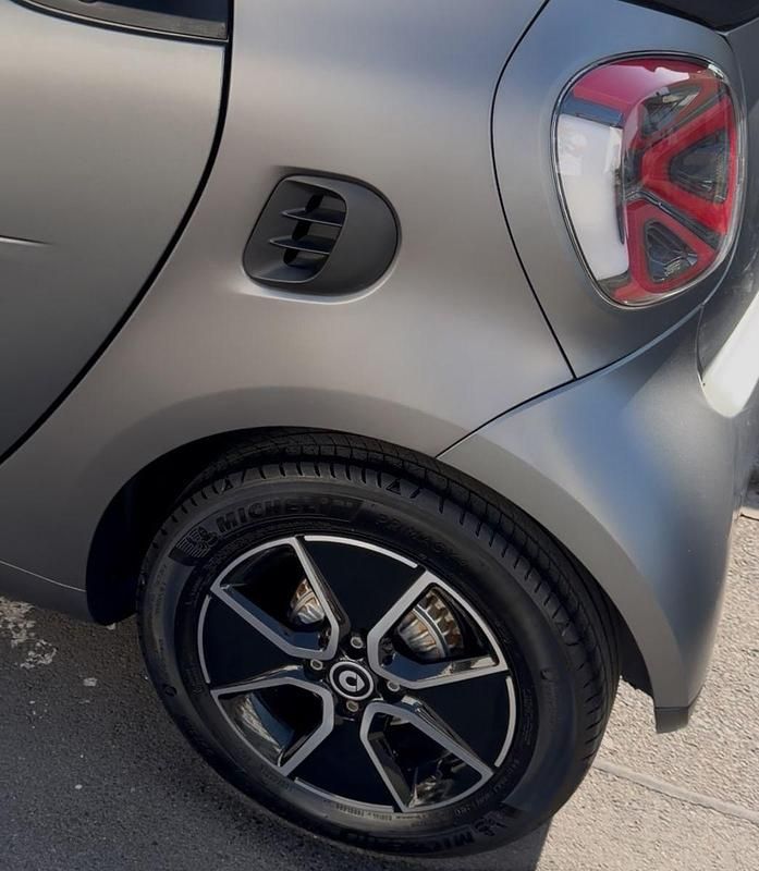 Gebraucht Smart ForTwo Coupé 60 kW (82 PS) 2021 Grau Cabrio