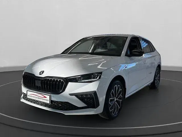 Gebraucht Skoda Scala Drive 116 PS (85 kW) 2024 Moon weiss Kleinwagen