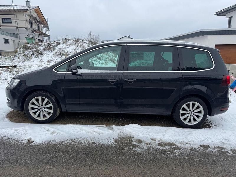 Gebraucht VW Sharan Highline 184 PS (135 kW) 2016 Schwarz Van / Kleinbus
