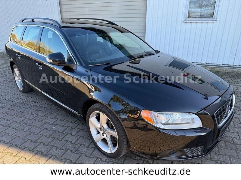 Schwarz Gebraucht 2009 Volvo V70 Summum Kombi | 6.991 € (Fairer Preis) - Bild 1/4