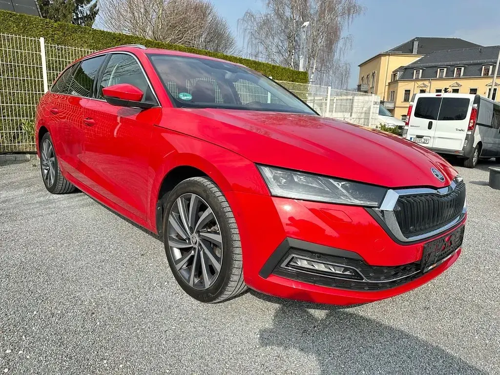 Gebraucht Skoda Octavia Style 150 PS (110 kW) 2021 Rot Kombi